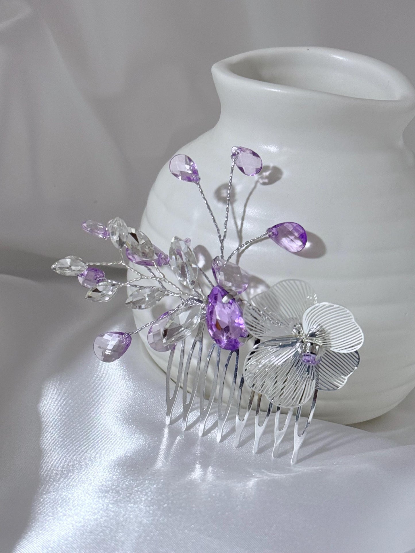 Lavender Bridal Hair Comb: Silver Flower, Rhinestone Wedding Hairpiece