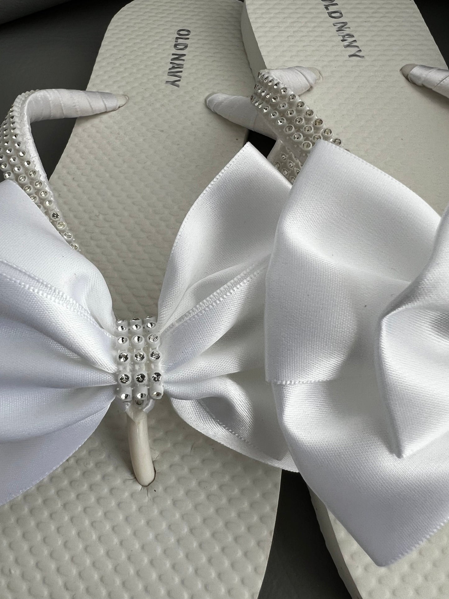 White Bride Bow Flip Flops, Bridal Bow Flip Flops, Wedding Bow Flip Flops White Bow Wedding Flip Flops,  Flats with a White Bow Rhinestones