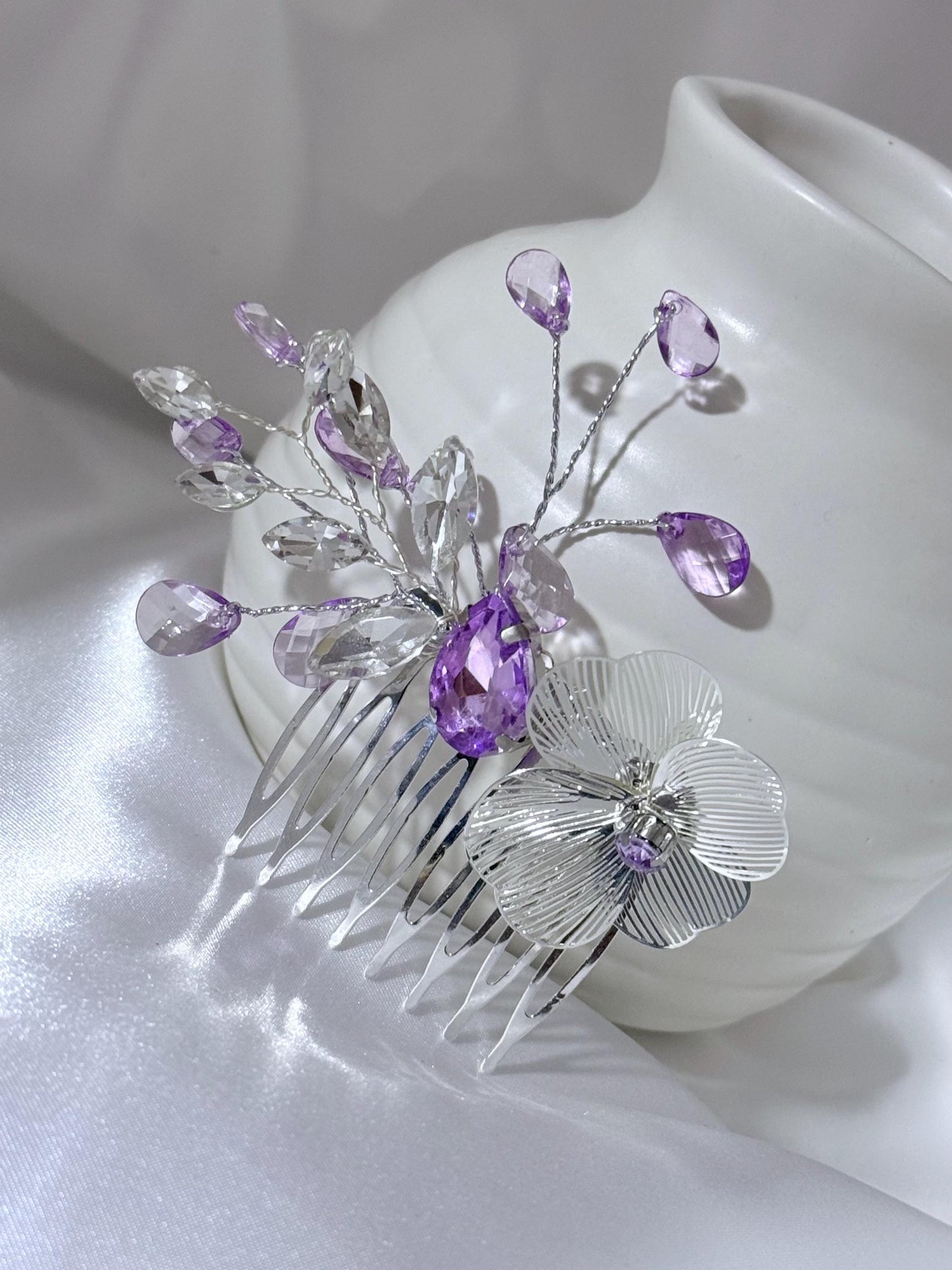 Lavender Bridal Hair Comb: Silver Flower, Rhinestone Wedding Hairpiece