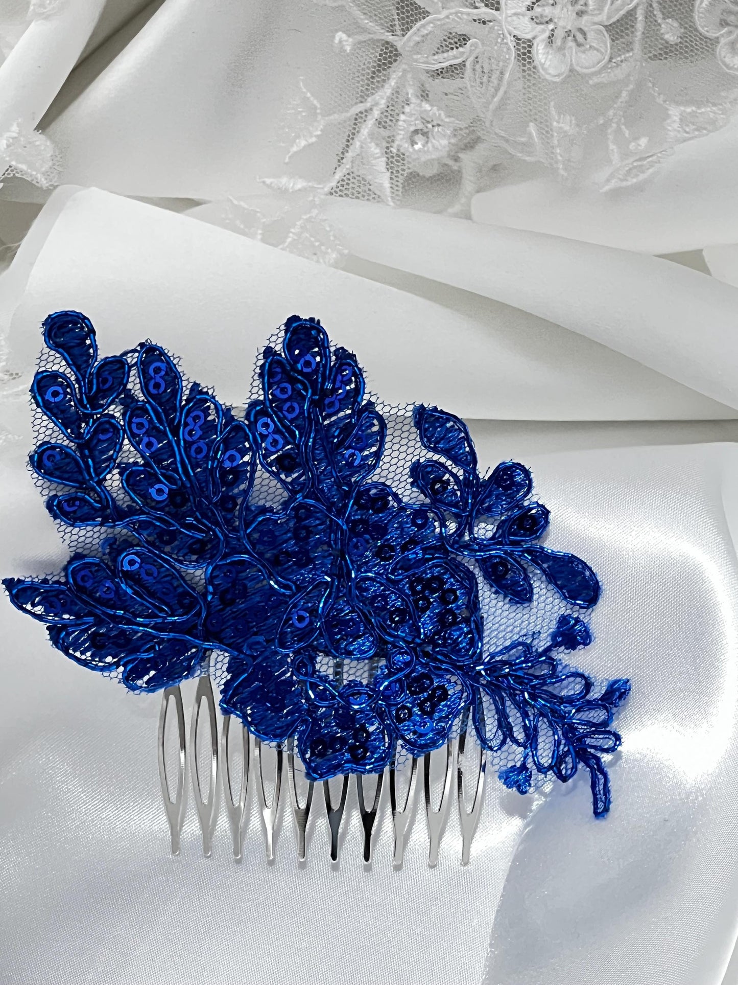 Royal Blue Wedding Hair Comb, Bridal Lace Hair Comb, Blue Lace Hair Comb with Sequins and Bridal Headpiece, Bride Hair Accessory